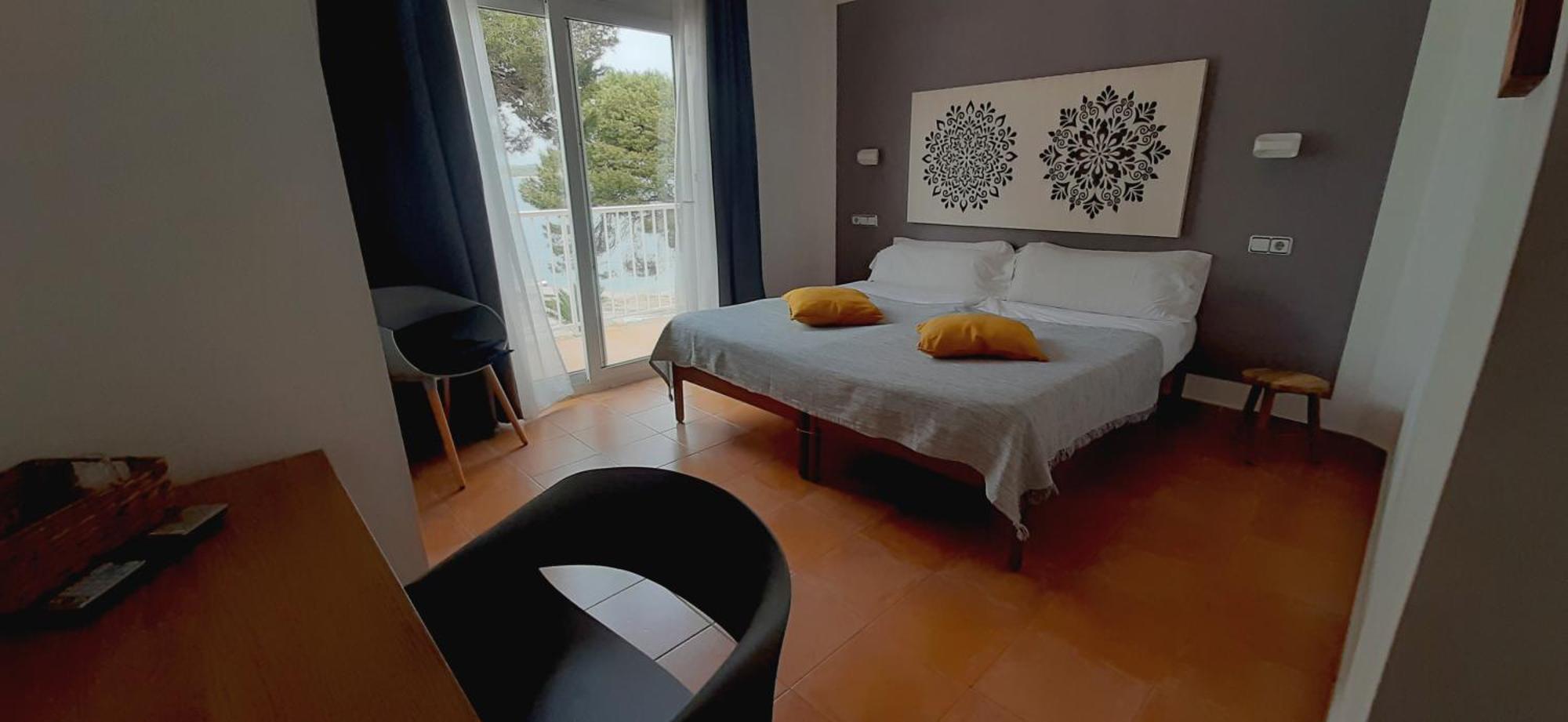 Hostal Bahia Azul Portocolom  Extérieur photo